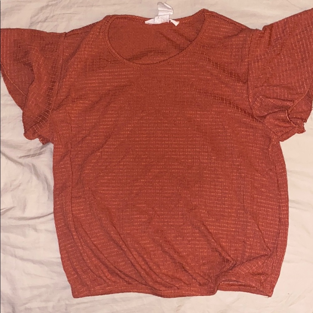 Cute crop top!